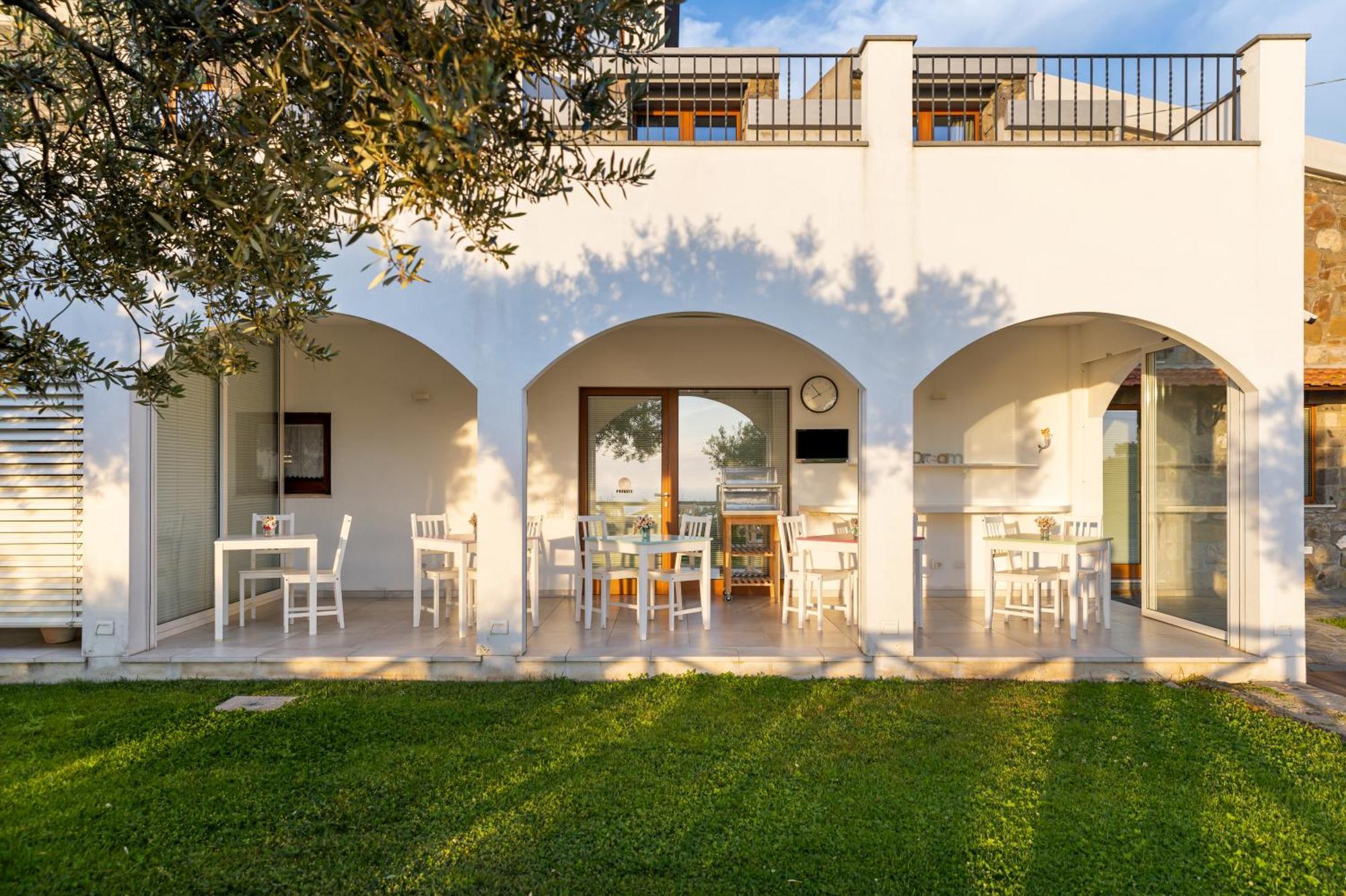 Casa Clementina Marciano *
